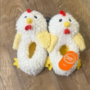 wonder nation Plush Chicken Slippers in White, Yellow & Red